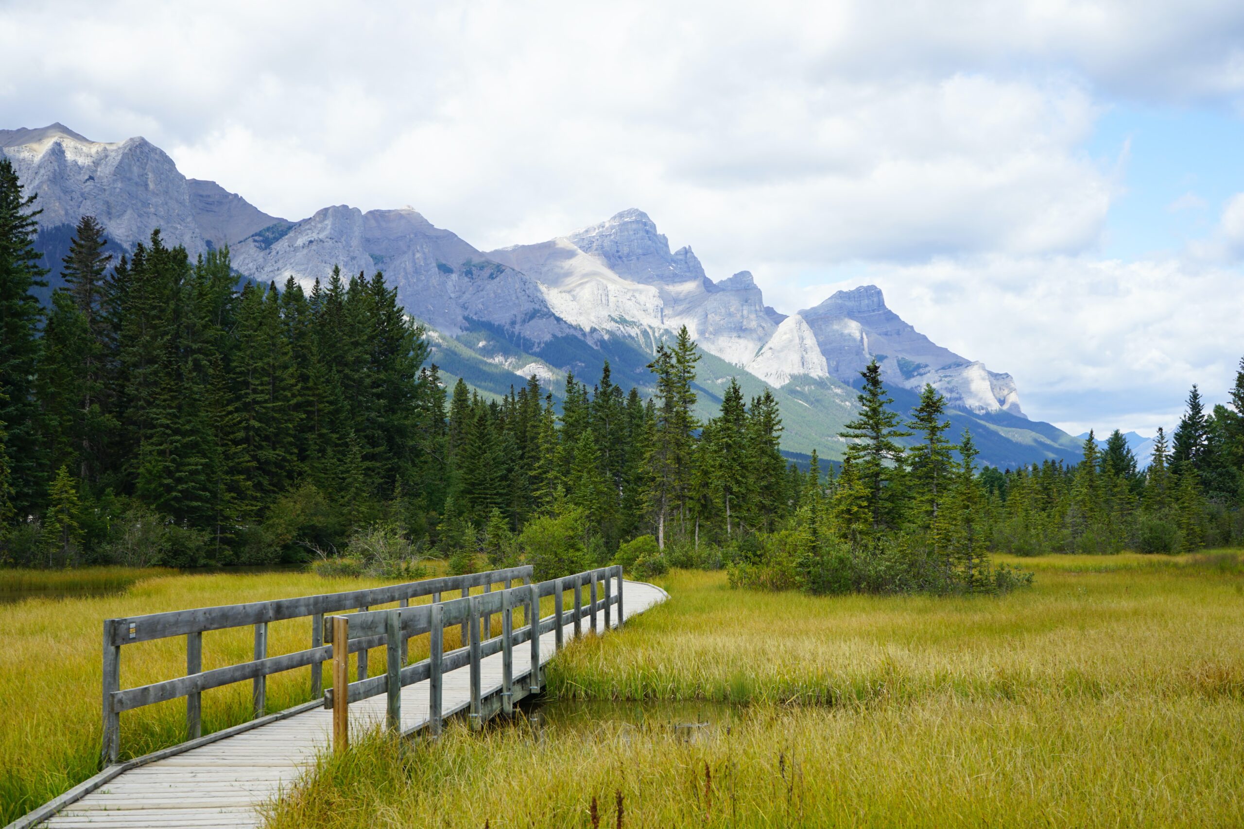 Unforgettable April Adventures in Canmore, Alberta: Discover the Top Activities and Attractions